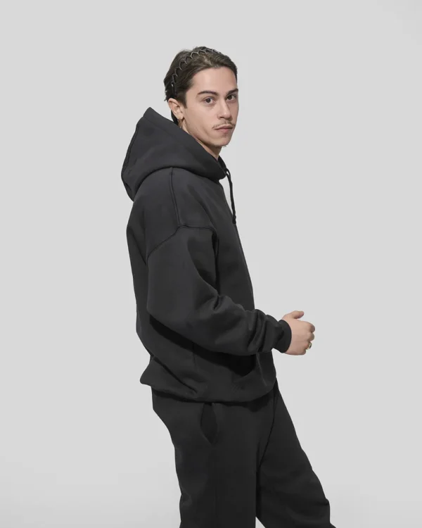 CORE HOODIE IN BLACK - Image 4