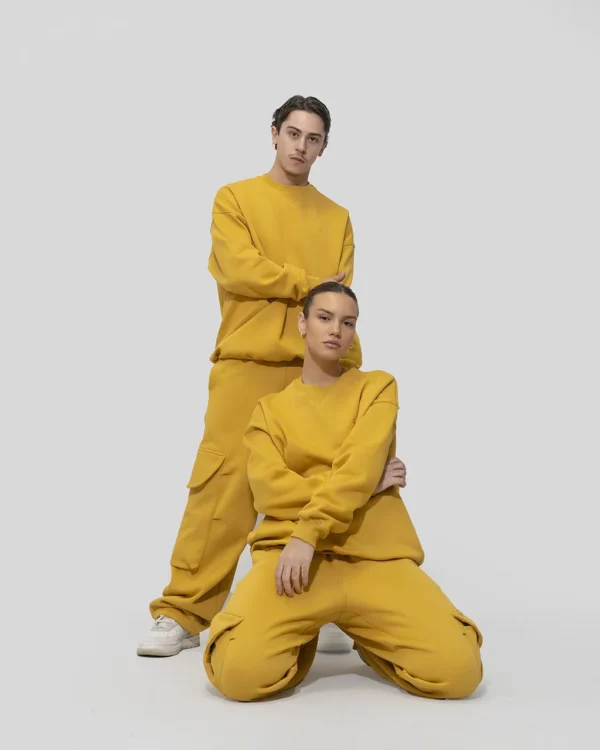 CORE SWEATSHIRT IN MUSTARD - Image 2