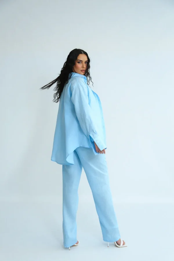 LINEN ROOTS SHIRT IN BABY BLUE - Image 4